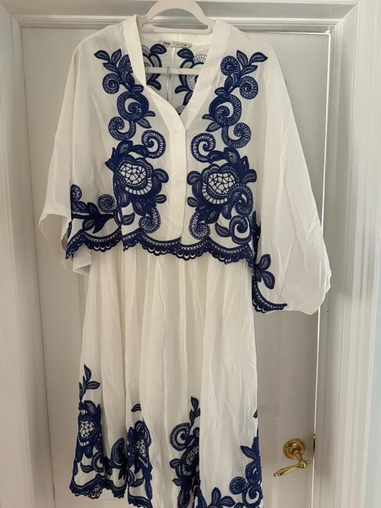 Zara Two Piece Set - White / Navy Floral Embroidery - Picture 2 of 7